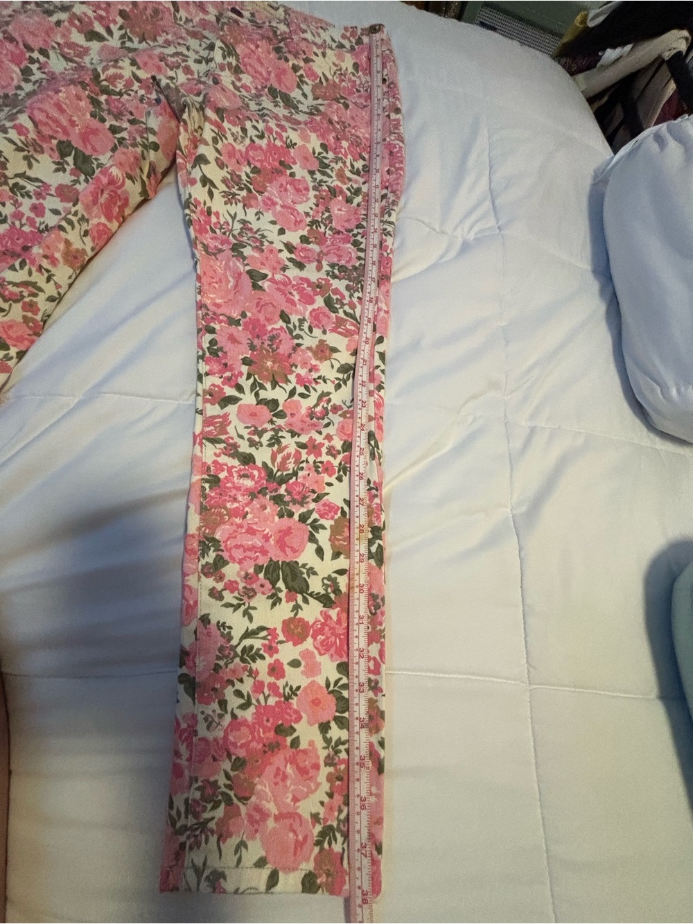 Territory Ahead Pink Floral Jeans of 98% cotton and 2% Elastane Size 8 waist 33 - Picture 3 of 9